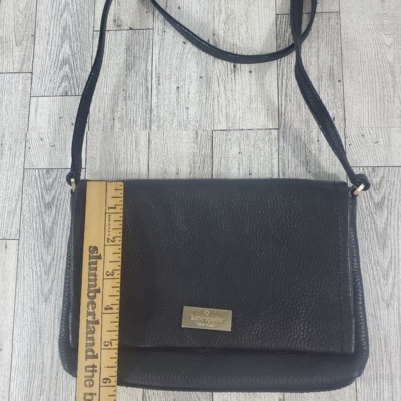 Kate Spade New York Small Cross Body Purse Black Peddled Cow Leather Gold Logo - Picture 3 of 9